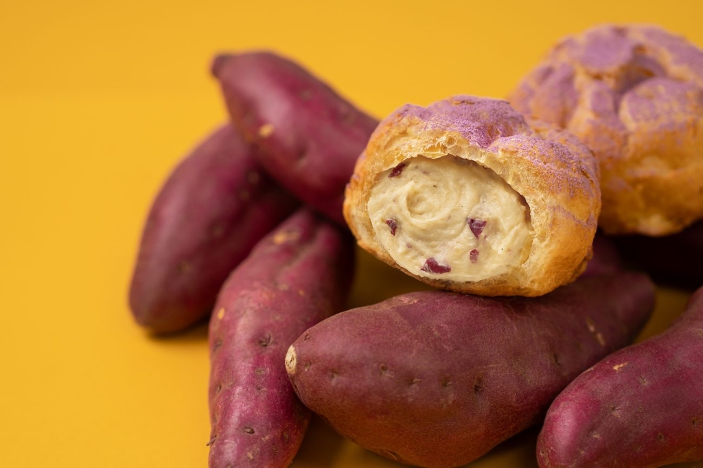 ビアードパパ「焼き芋シュー」イメージ