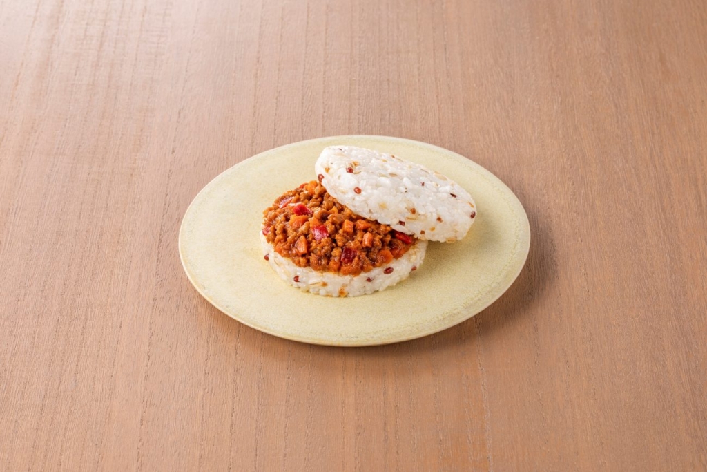 テーブルマーク「雑穀ライスバーガー キーマカレー味」