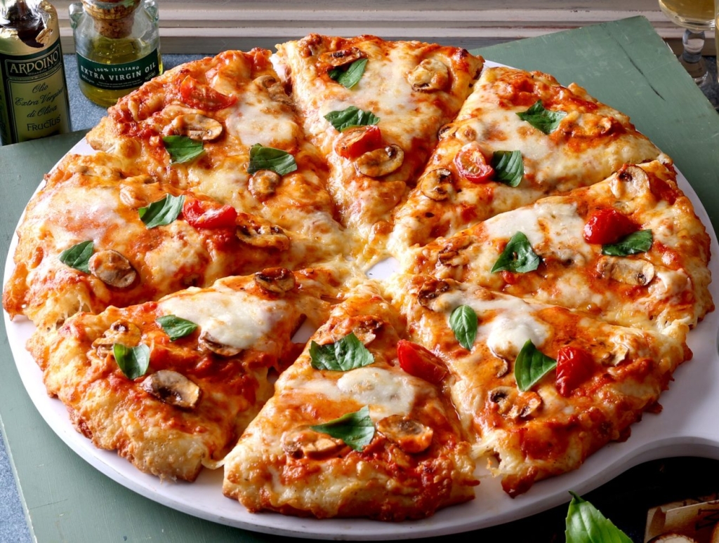 フレッシュマッシュルームのマルゲリータ ～トマトクリーム仕立て～