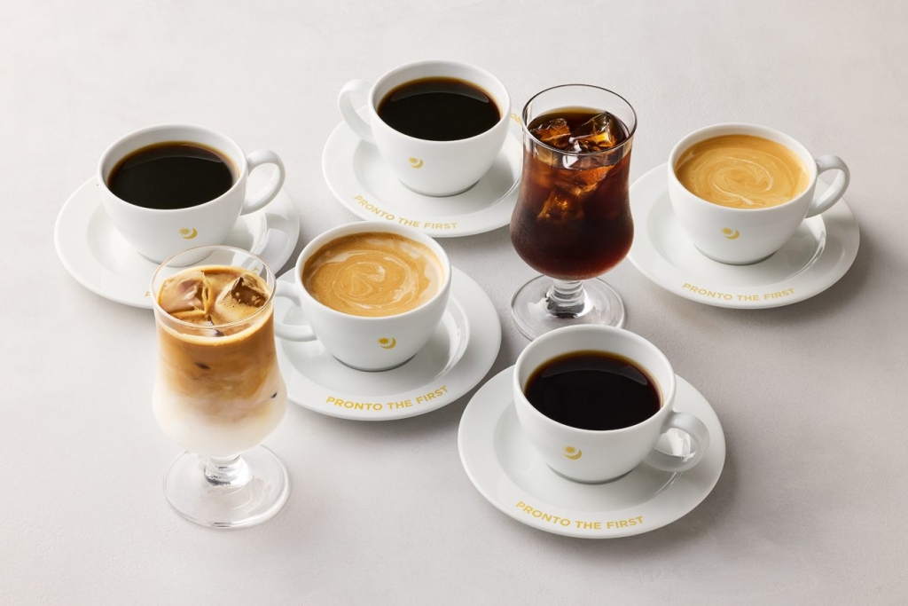 ドリップ・ダッチスタイルでコーヒーを提供