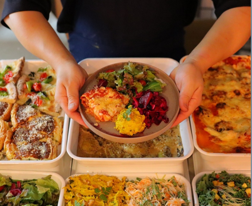 Espresso D Works 60品以上のメニューが食べ放題