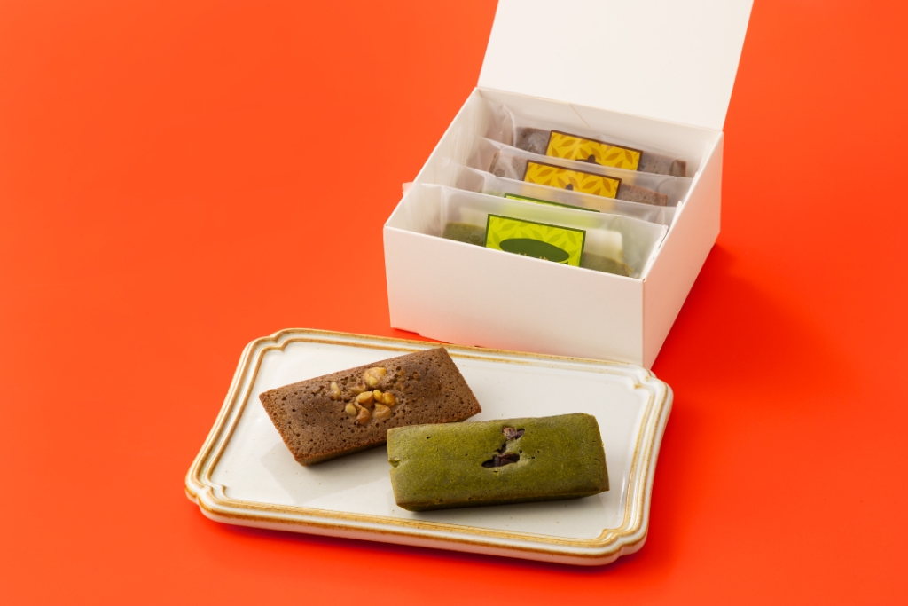 抹茶フィナンシェ 2個、ほうじ茶フィナンシェ 2個