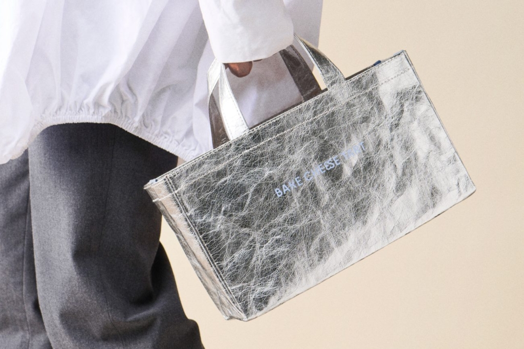 BAKEオリジナルシルバーバッグ