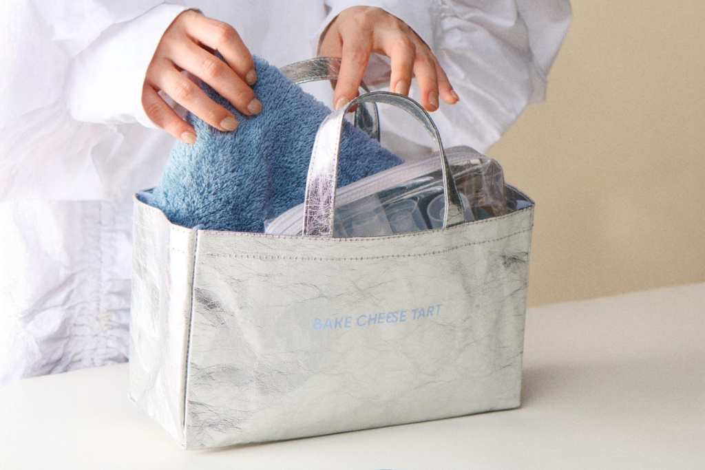 BAKEオリジナルシルバーバッグ