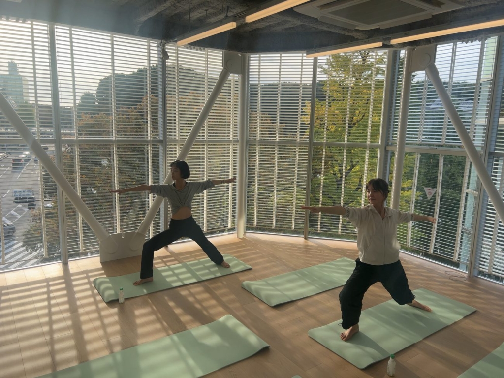 4階はヨガスペースを設置、ヨガ×抹茶のウェルネス体験を提案