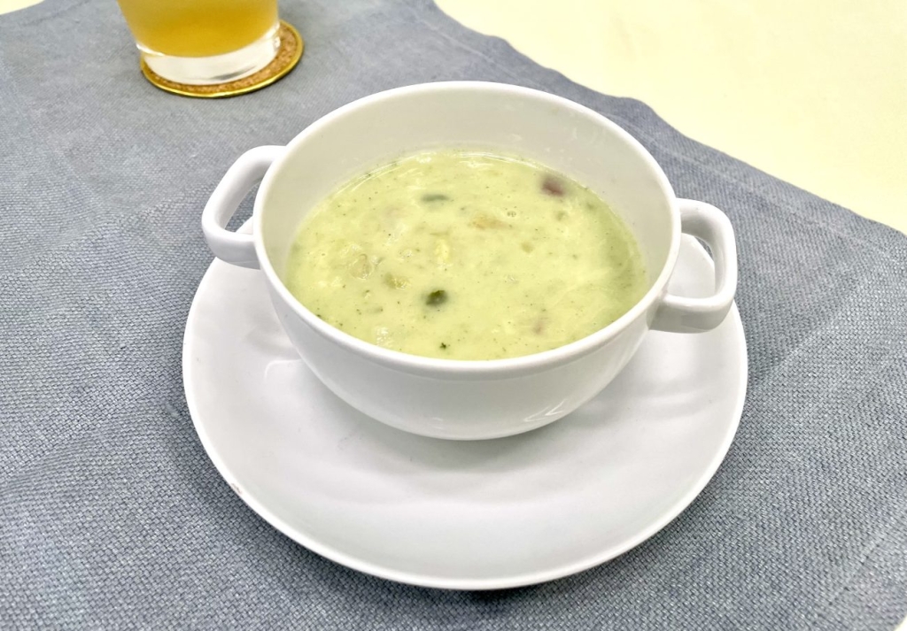 モスバーガー「ブロッコリーとじゃがいものポタージュ」