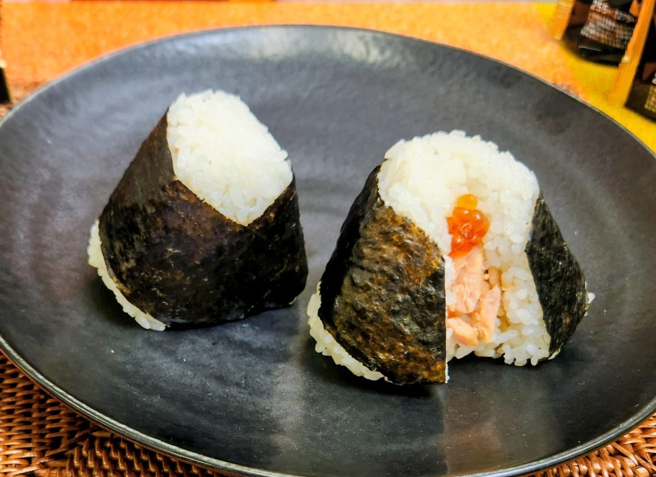 「ぼんご監修 ごちむすび いくらと秋鮭」