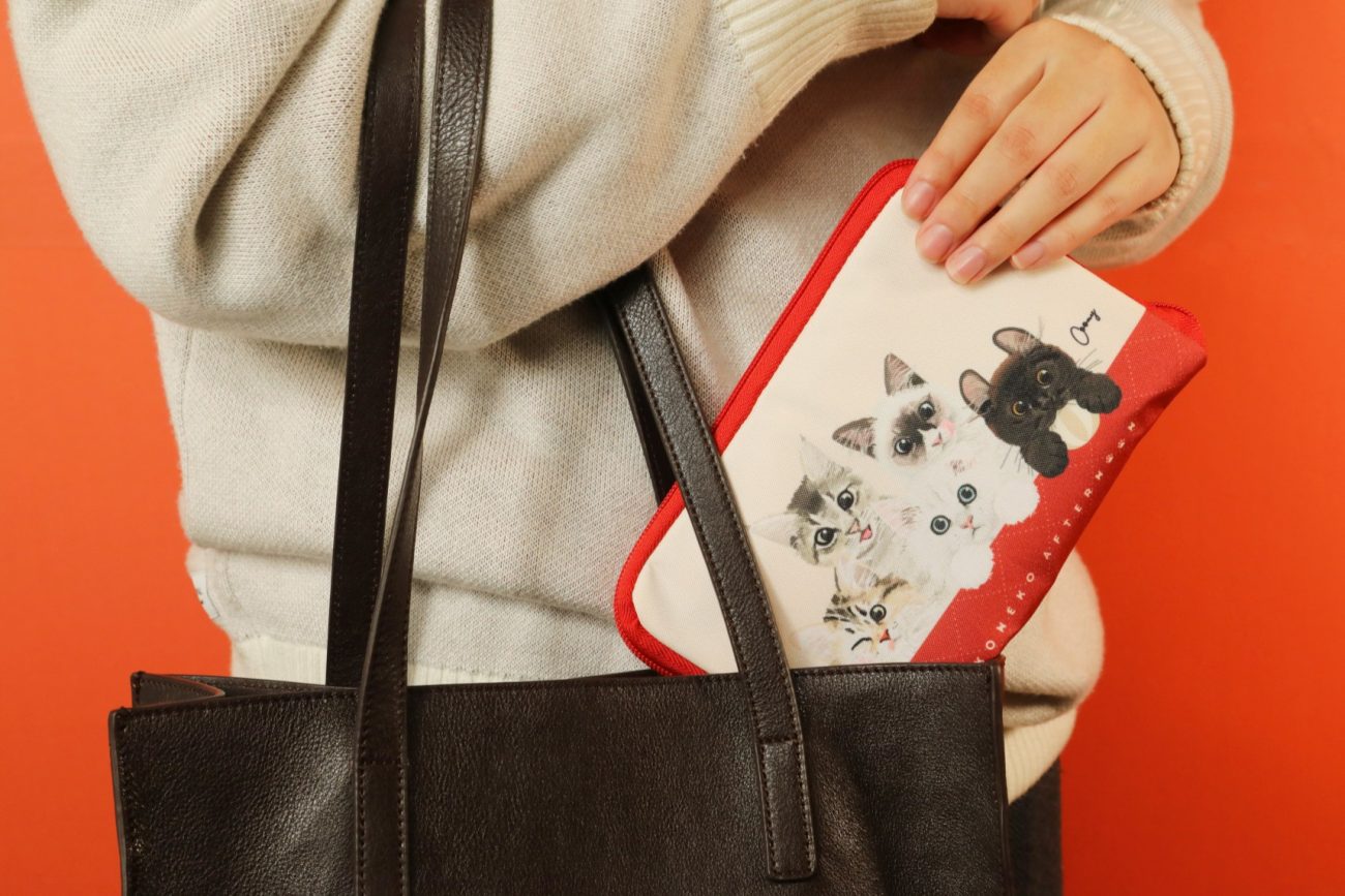 ね!こねこコンパクトエコバッグ 折りたんでコンパクトに収納