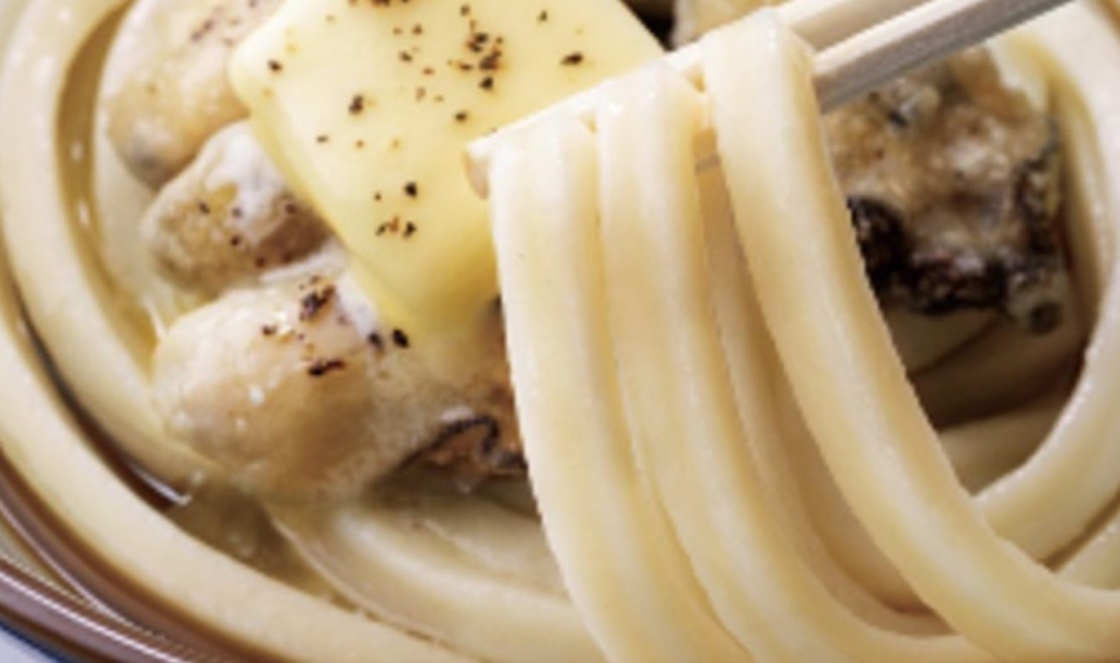 特製海醤だれとバターでこく深い味わいに