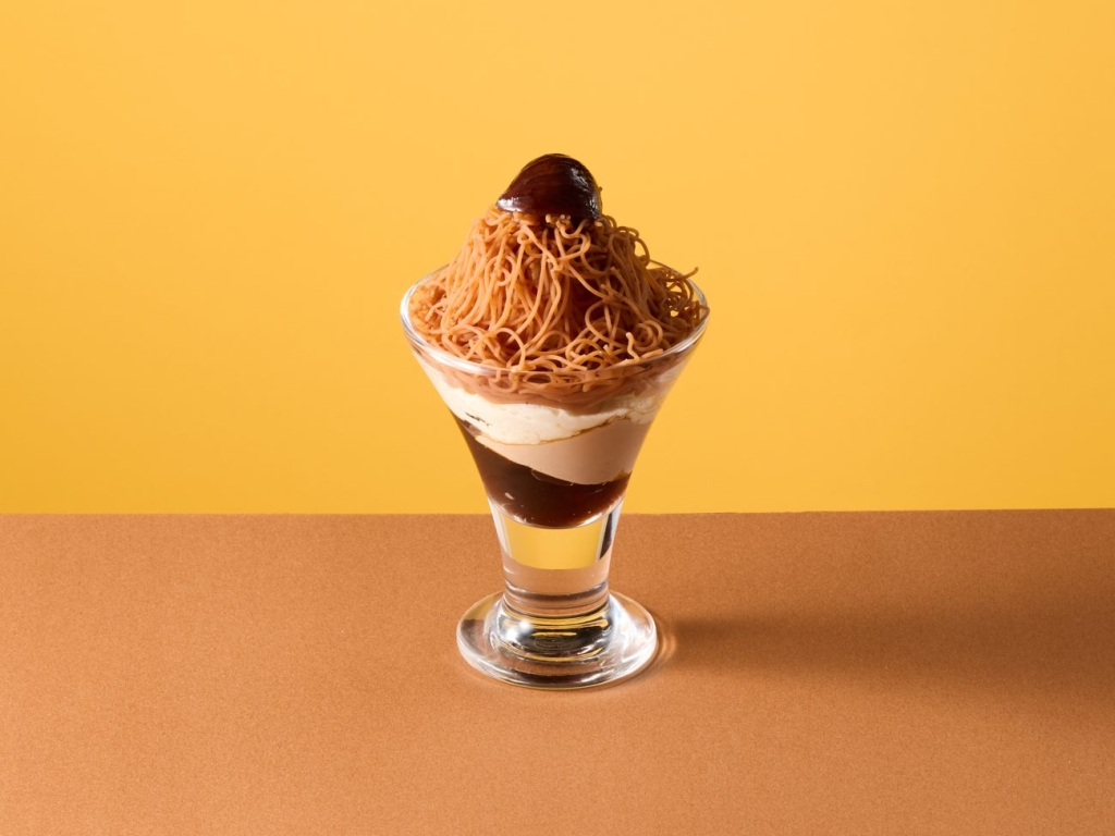 ココス「しぼりたてモンブランのミニパフェ」税込539円