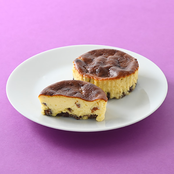 ファミマ「ラムレーズンバスクチーズケーキ」税込298円