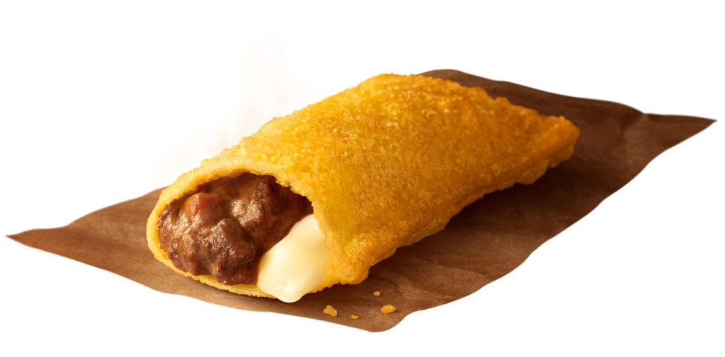 マクドナルド「とろ～り3種のチーズのビーフシチューパイ」