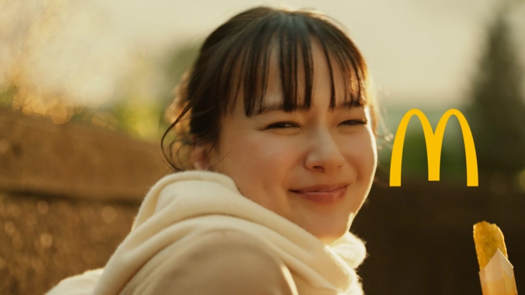 多部未華子さん出演の新テレビCM「とろ～り3種のチーズのビーフシチューパイ」篇