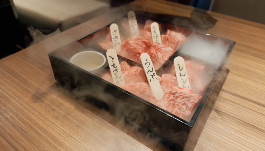 「和牛1頭買い“肉の玉手箱”」