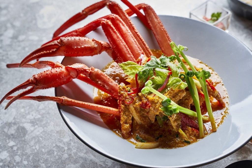 タイの名物料理”プーパッポンカレー”