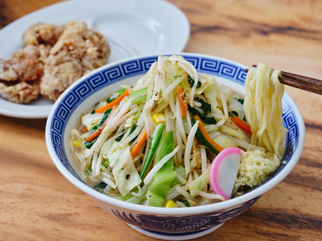 「タンメン」とから揚げのセット