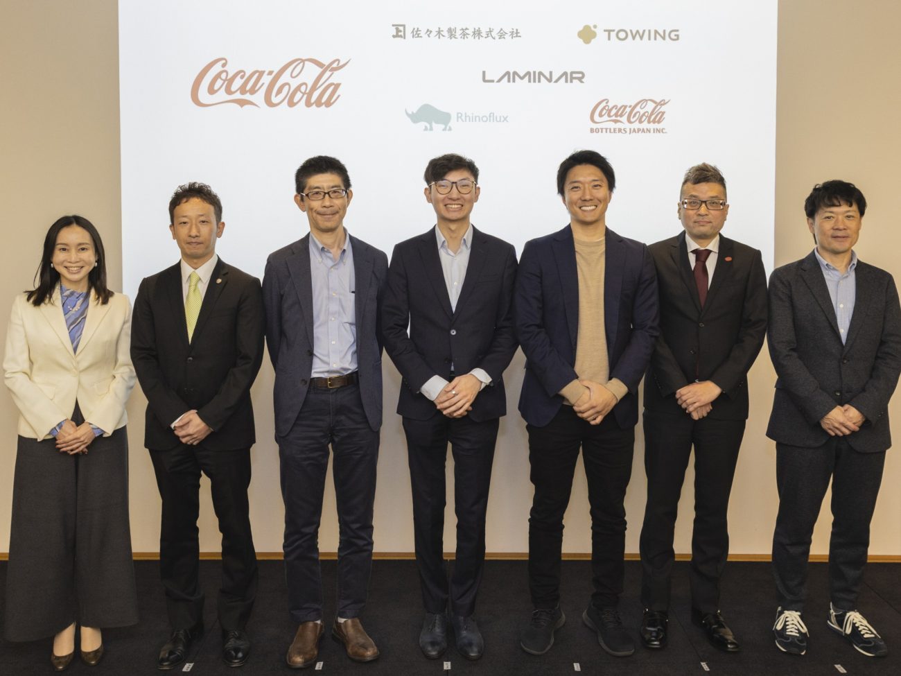 説明会には、田中副社長（左）のほか、スタートアップ企業代表者とサプライチェーン関係者が登壇