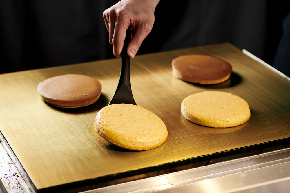 1枚ずつ手焼きするトラディショナル・ホットケーキ