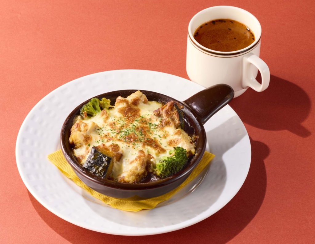 ごろごろチキンのチーズカレードリアランチ