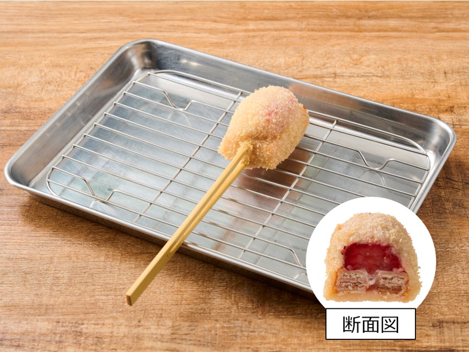 キットカツWいちご 断面