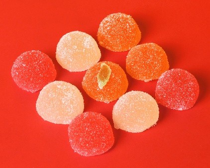 橙･赤･白の“福色"グミ