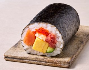 「海鮮恵方巻」（1本税込620円)