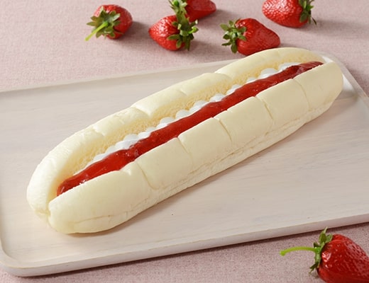 ふんわりいちごロール 苺果肉入り