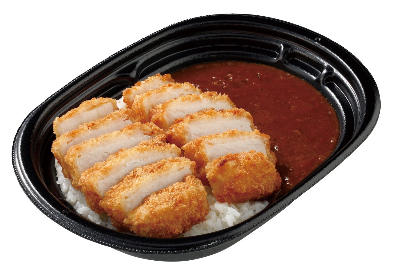 盛りすぎ!カツカレー 中辛(697円)