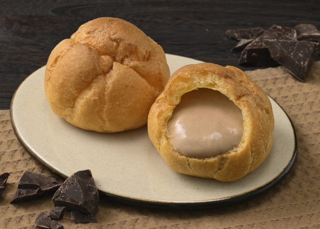 ジャンボシュークリーム(チョコ)