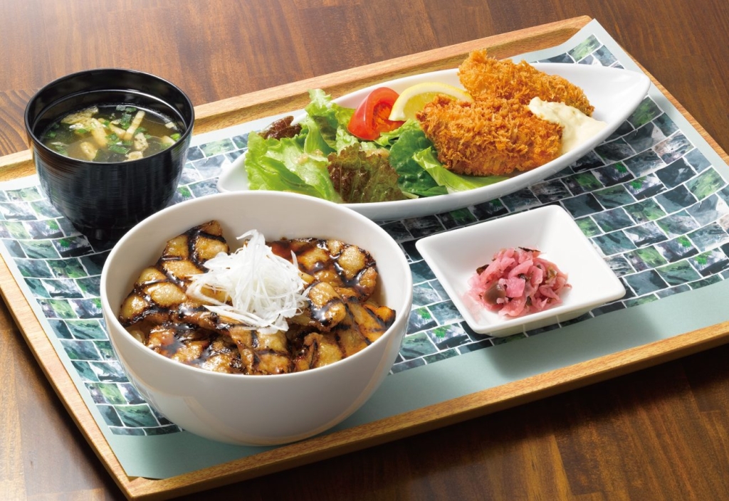 北海道産豚「ゆめの大地」使用 豚丼ランチ（北海道産真鱈フライ、味噌汁、漬物付）