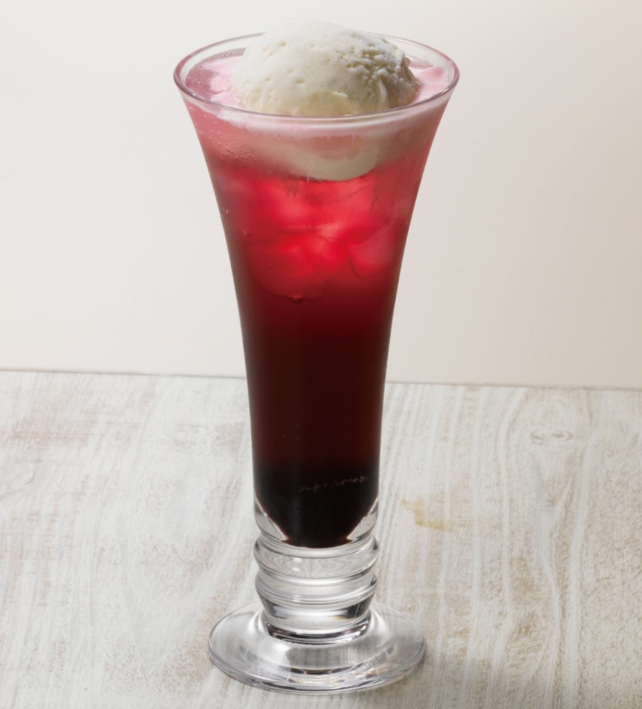 ハスカップのクリームソーダ