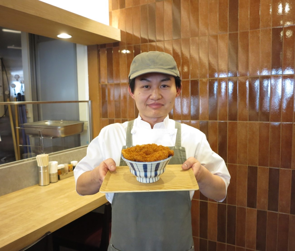 タレカツは3分以内で客席へ提供