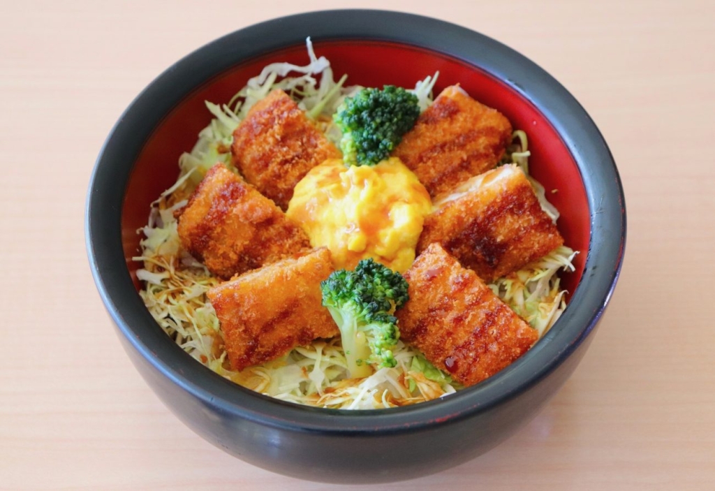 「お肉じゃないのに大満足!おからカツ丼とろ～りほぼたまのせ」