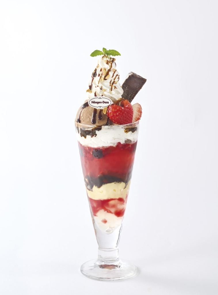 ハーゲンダッツといちごのチョコパフェ