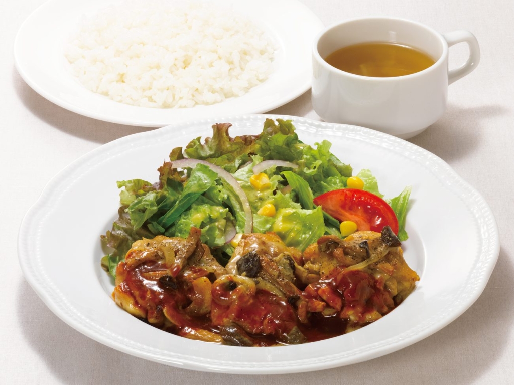 【ランチ】(火･水)チキンのポルチーニクリームランチ(ドミグラスソース)