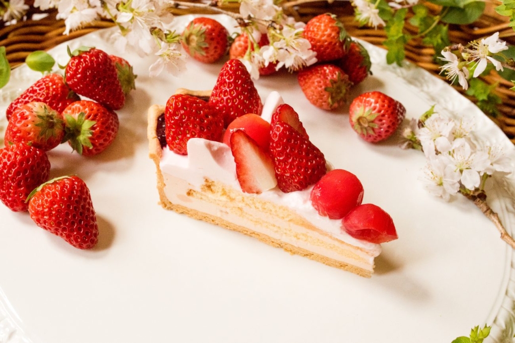 「結晶型“ル ガール”クリームチーズムースのタルト ～桜風味～」