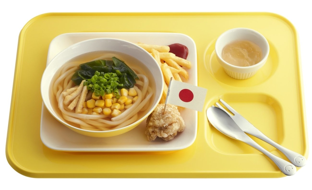 キッズうどんプレート（おもちゃ付）