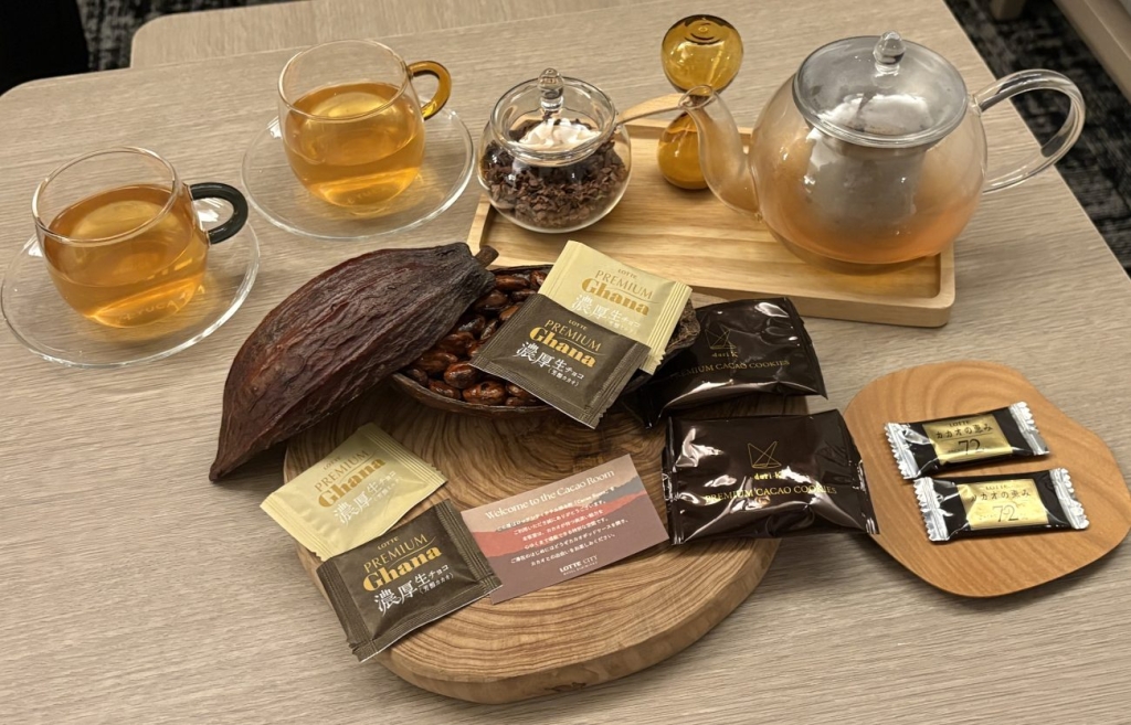 特製カカオプレートとカカオティー