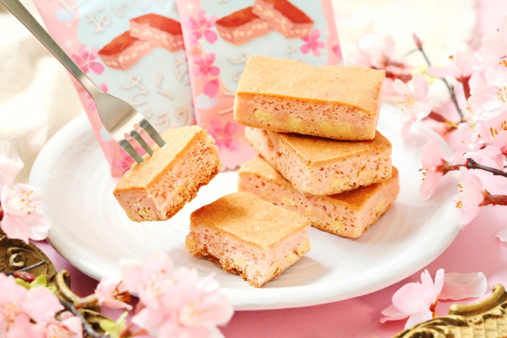 桜餅風味のペーストを練り込んだブラウニー生地×ホワイトチョコチップ