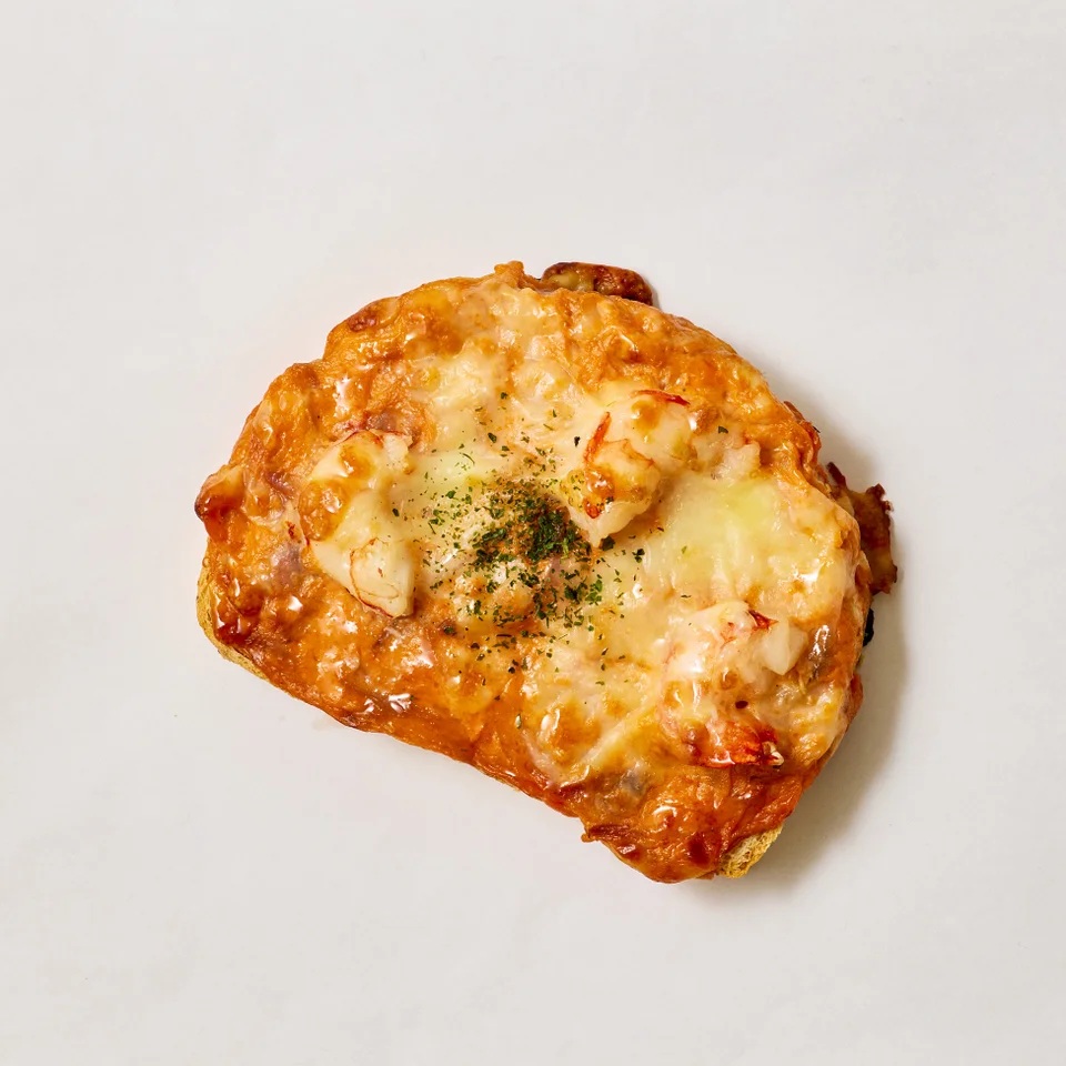 イタリア「タルティーヌ 海老のチーズトマトクリーム」