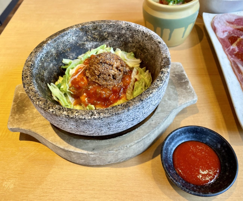 石焼きんぐタコライス