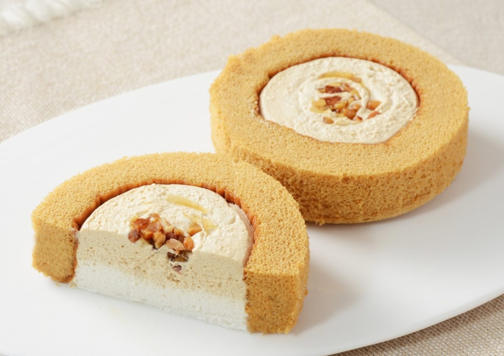 Uchi Café 黒糖＆紅茶 プレミアムロールケーキ　～多良間島黒糖使用～