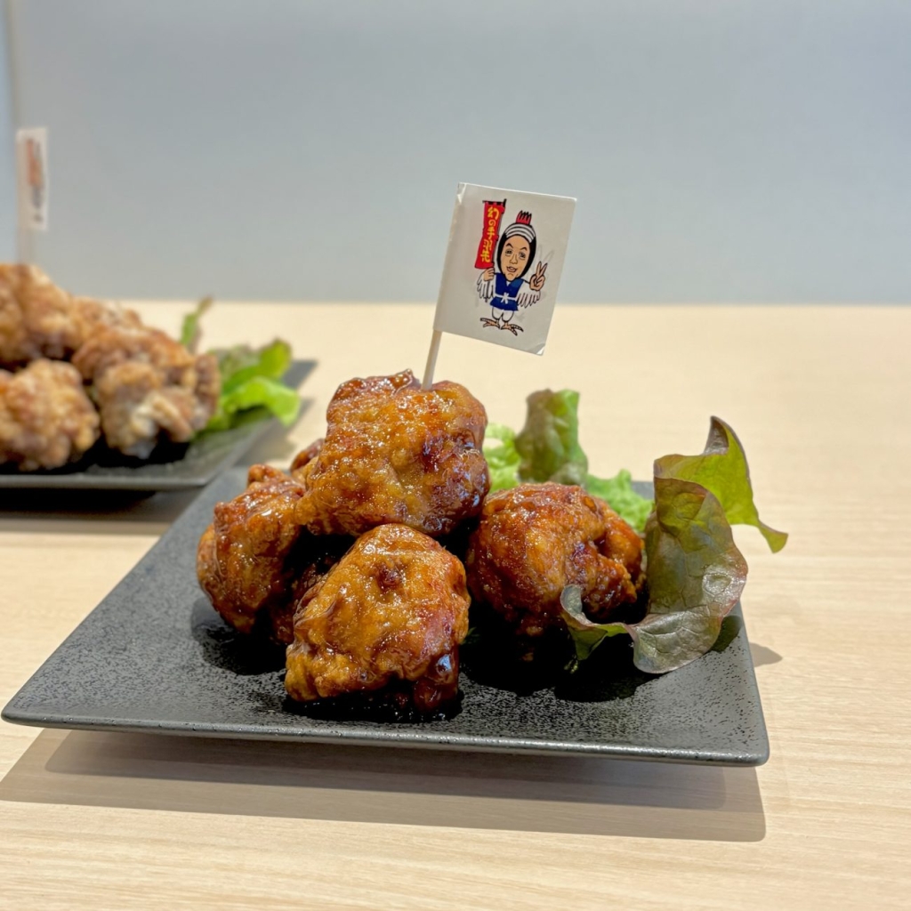 世界の山ちゃん「からあげ にんにくブラック」