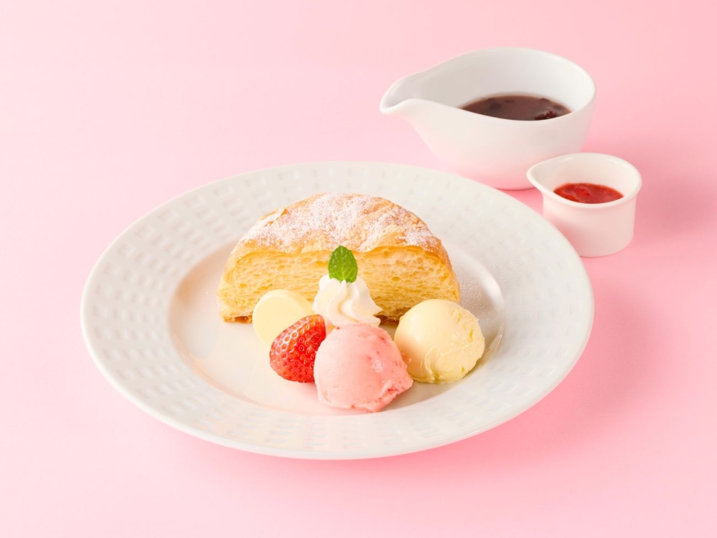 ハーフ いちごのあんバターココッシュ 715円