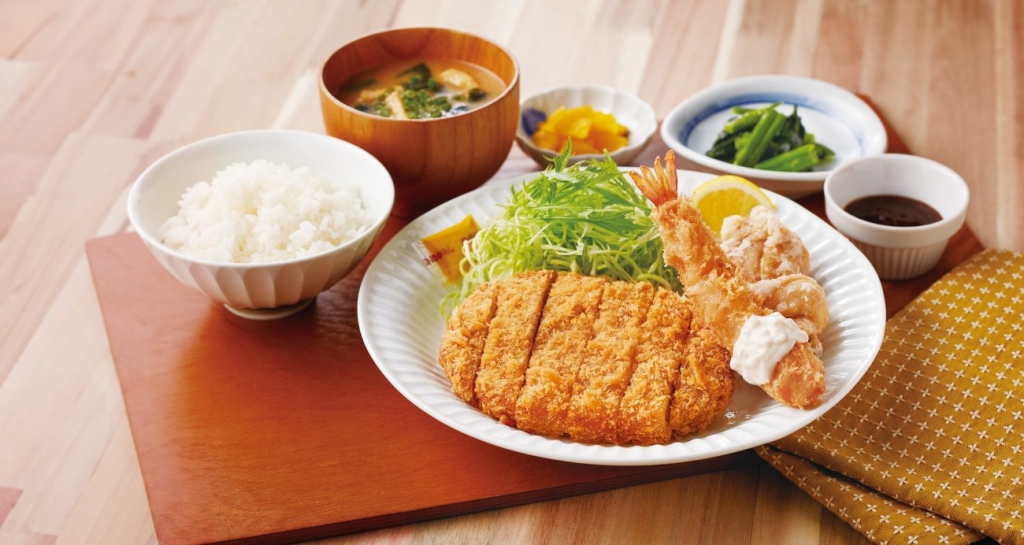 ロースかつの特選バラエティフライ定食