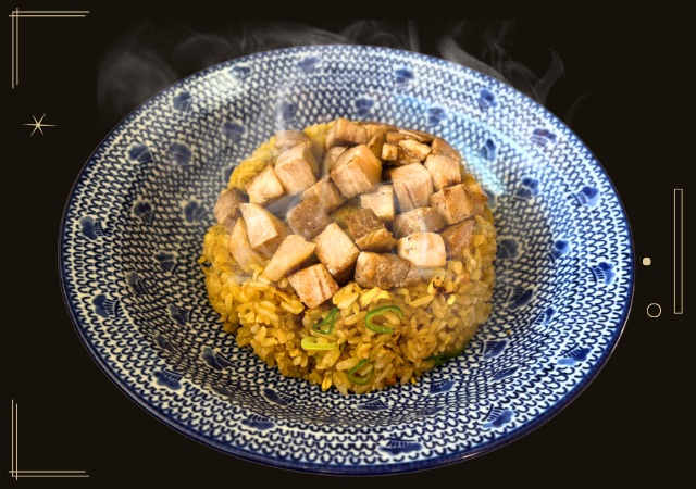 ゴロ肉焼飯　900円（税込）