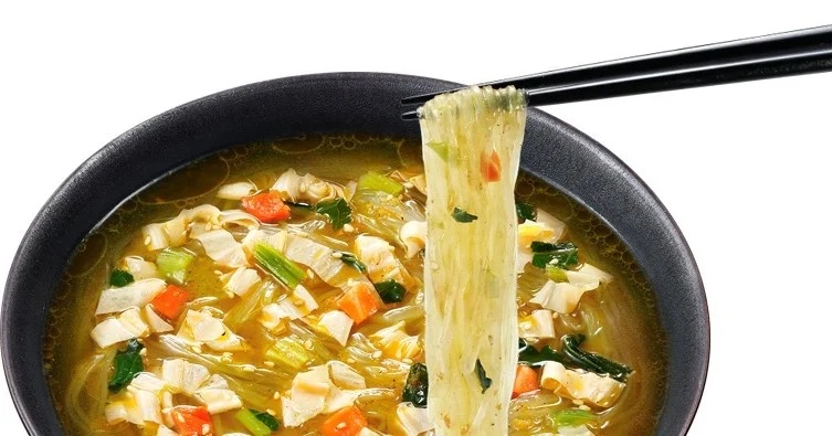 心地よい辛味と旨みが広がる（写真はイメージ）