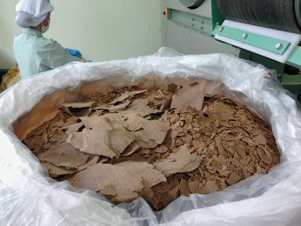 丸大豆の搾りかす