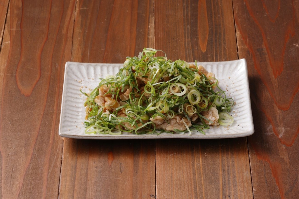 鶏ハラミとたっぷりネギの甘酢ソース