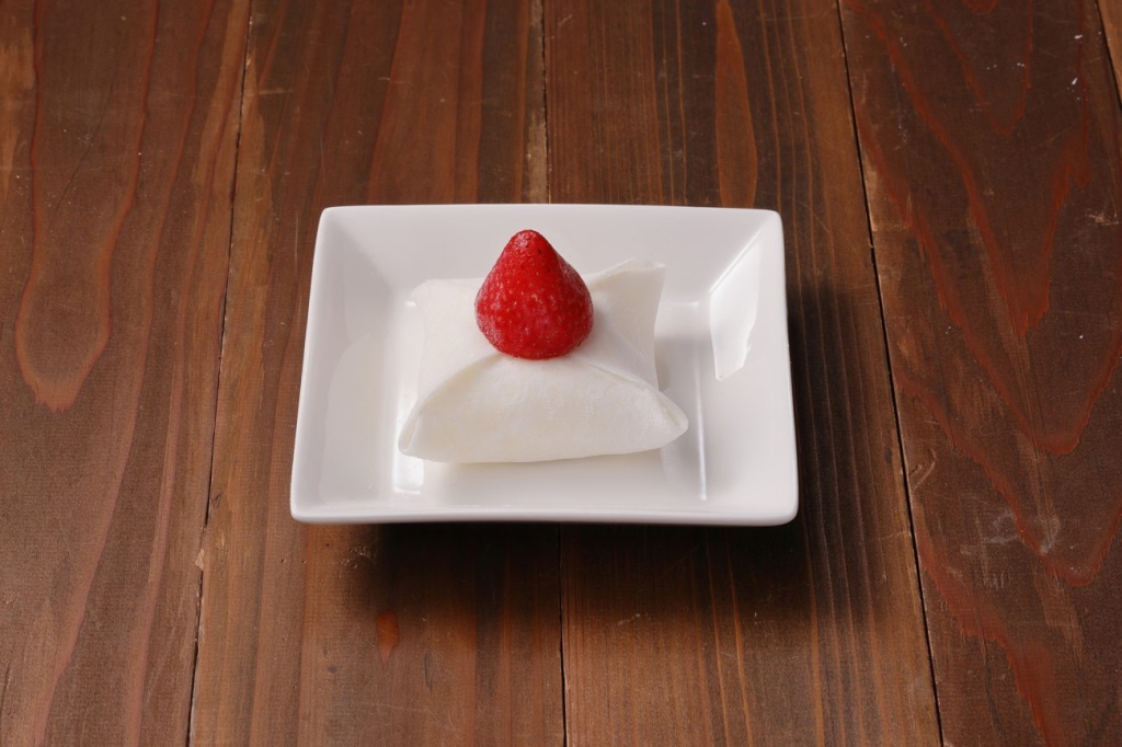 いちごアイス饅頭～ミルクあん～